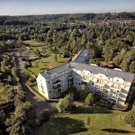 Residence Hotel Les Ducs De Chevreuse Avec Hebergement, Repas & Pdj, Seminaire, Bureau & Parking Екстериор снимка